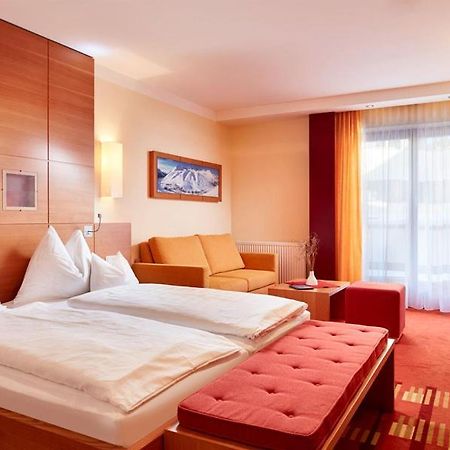 Hotel Konradin Кюхтай Экстерьер фото